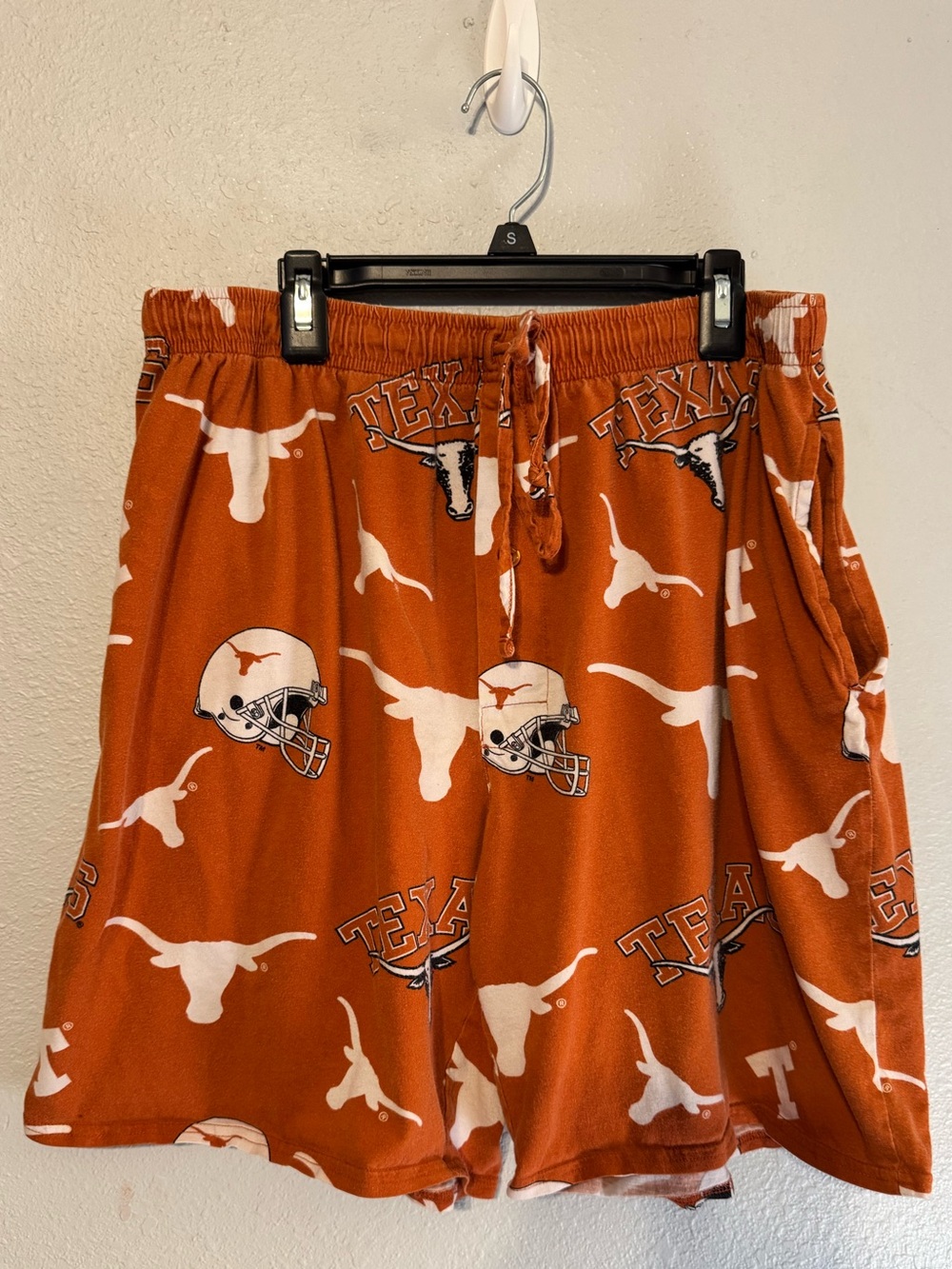 Sideline Apparel Texas Longhorns men LARGE Athletic Shorts fandom collegiate